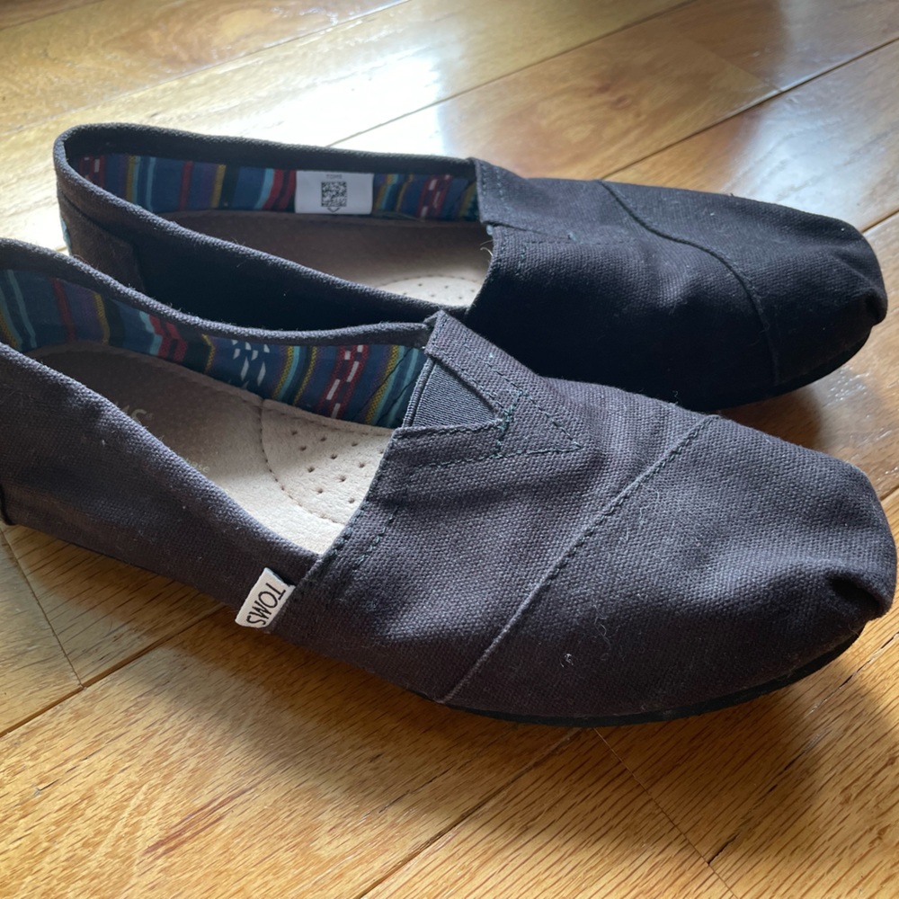 Black Toms 7.5